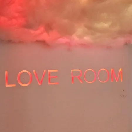 Loveroom By Limousinelyonnaise Rive-de-Gier