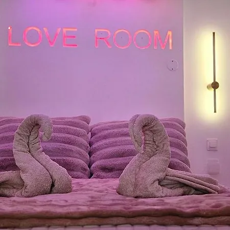 Loveroom By Limousinelyonnaise * Rive-de-Gier